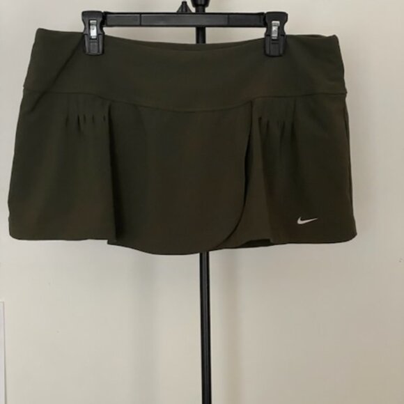 Nike Pants - Nike Women’s Athletic Skort Skirt Size XL | Style 447105-325